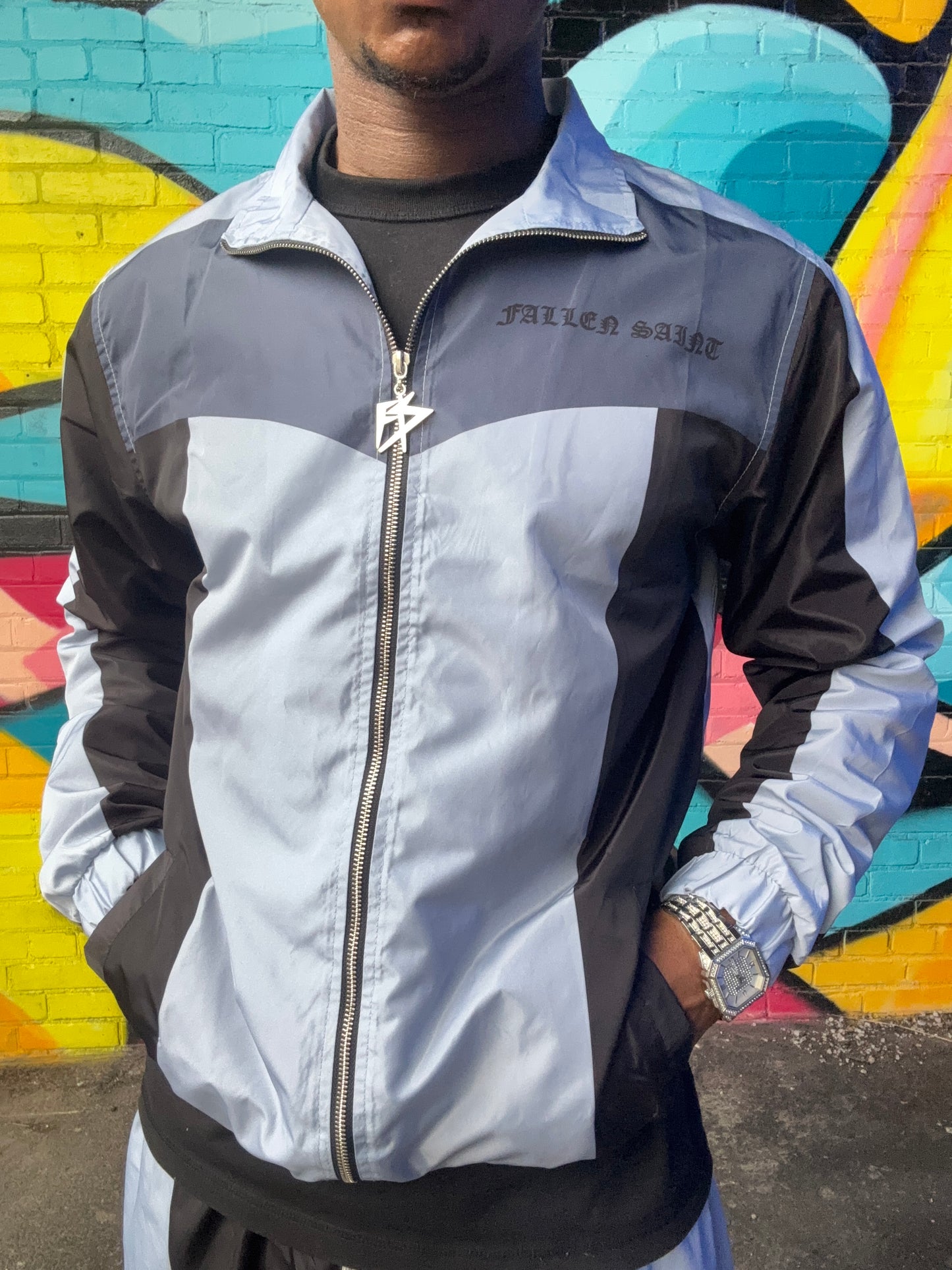 ‘OAKLAND’ STATEMENT SET