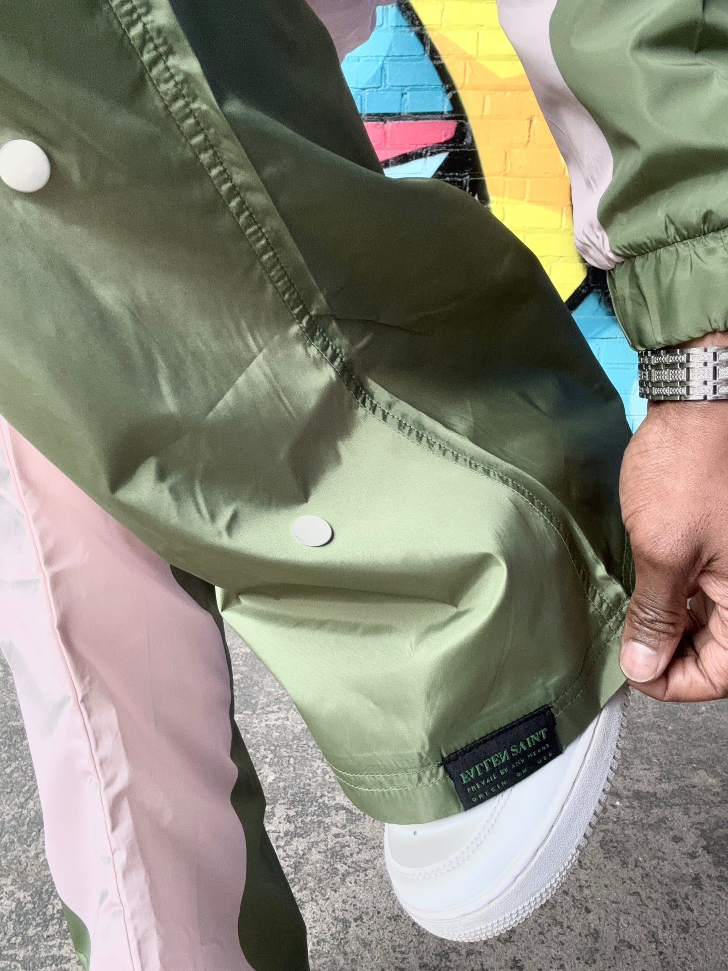 ‘EARTHTONE’ STATEMENT SET