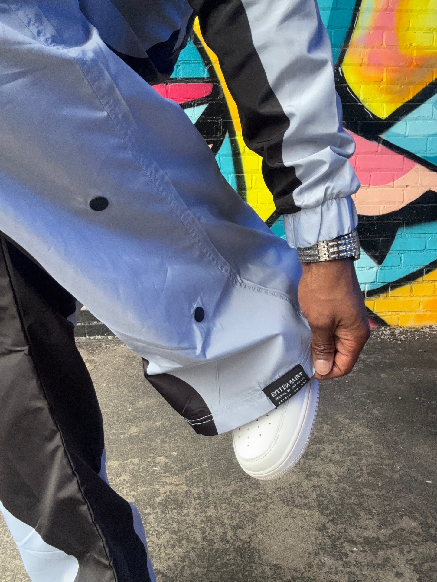 ‘OAKLAND’ STATEMENT SET