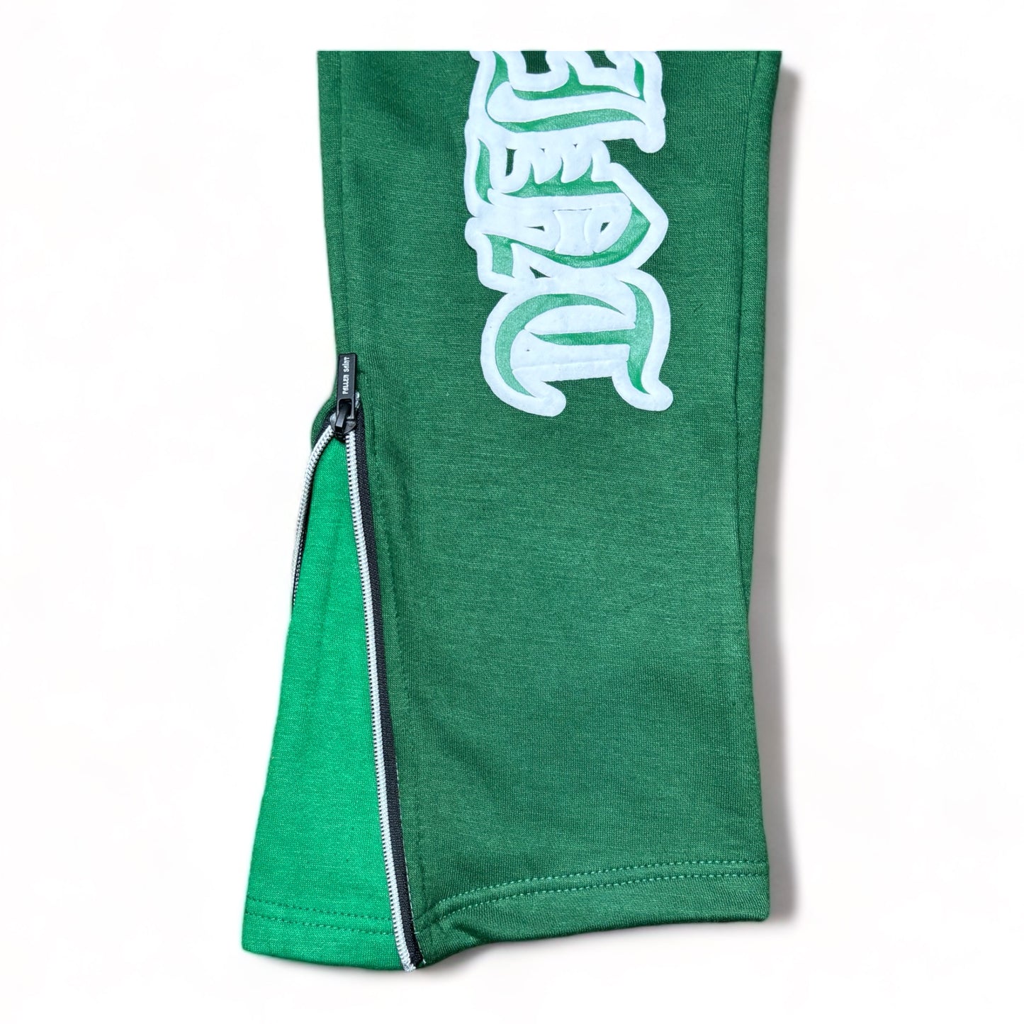 ‘FOREST GREEN’