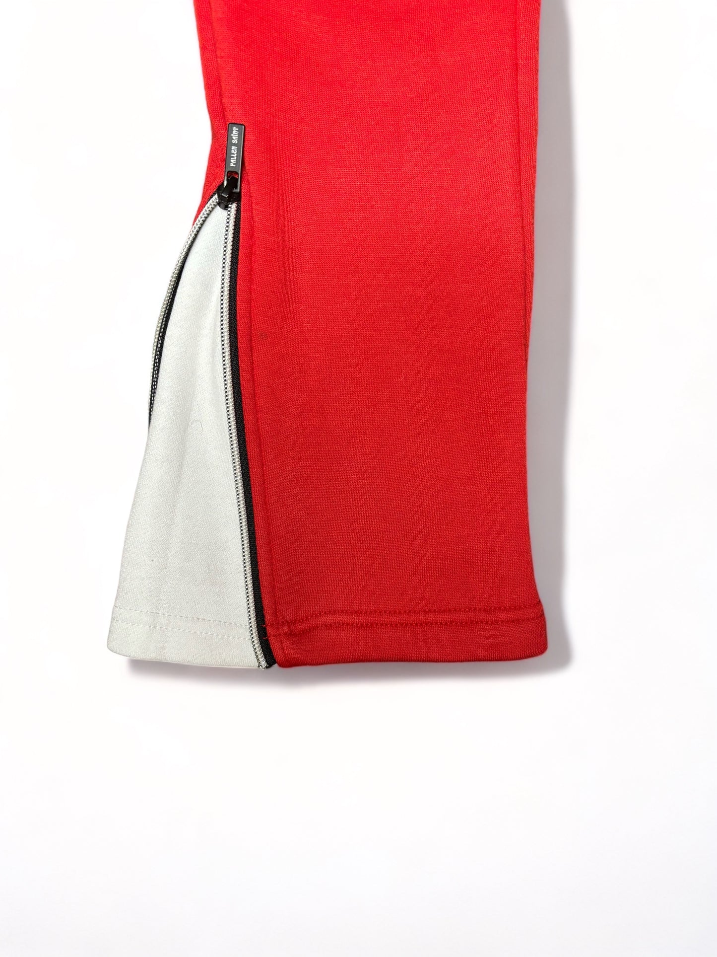 ‘ROCKSTAR RED’